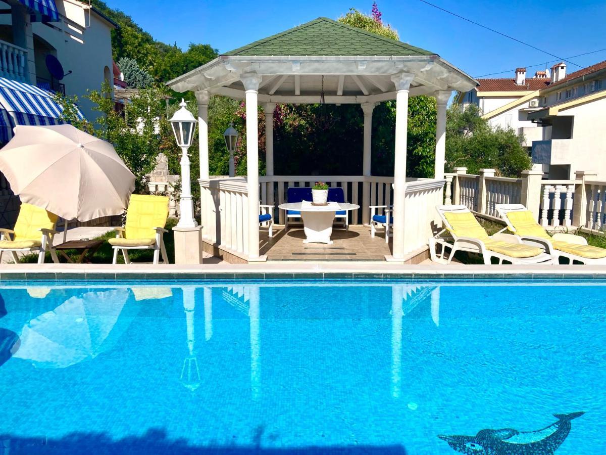 Guest House Vila Eli แฮร์เซ็ก-โนวี ภายนอก รูปภาพ